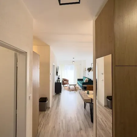 Flat Apartman Lipótszentmiklós